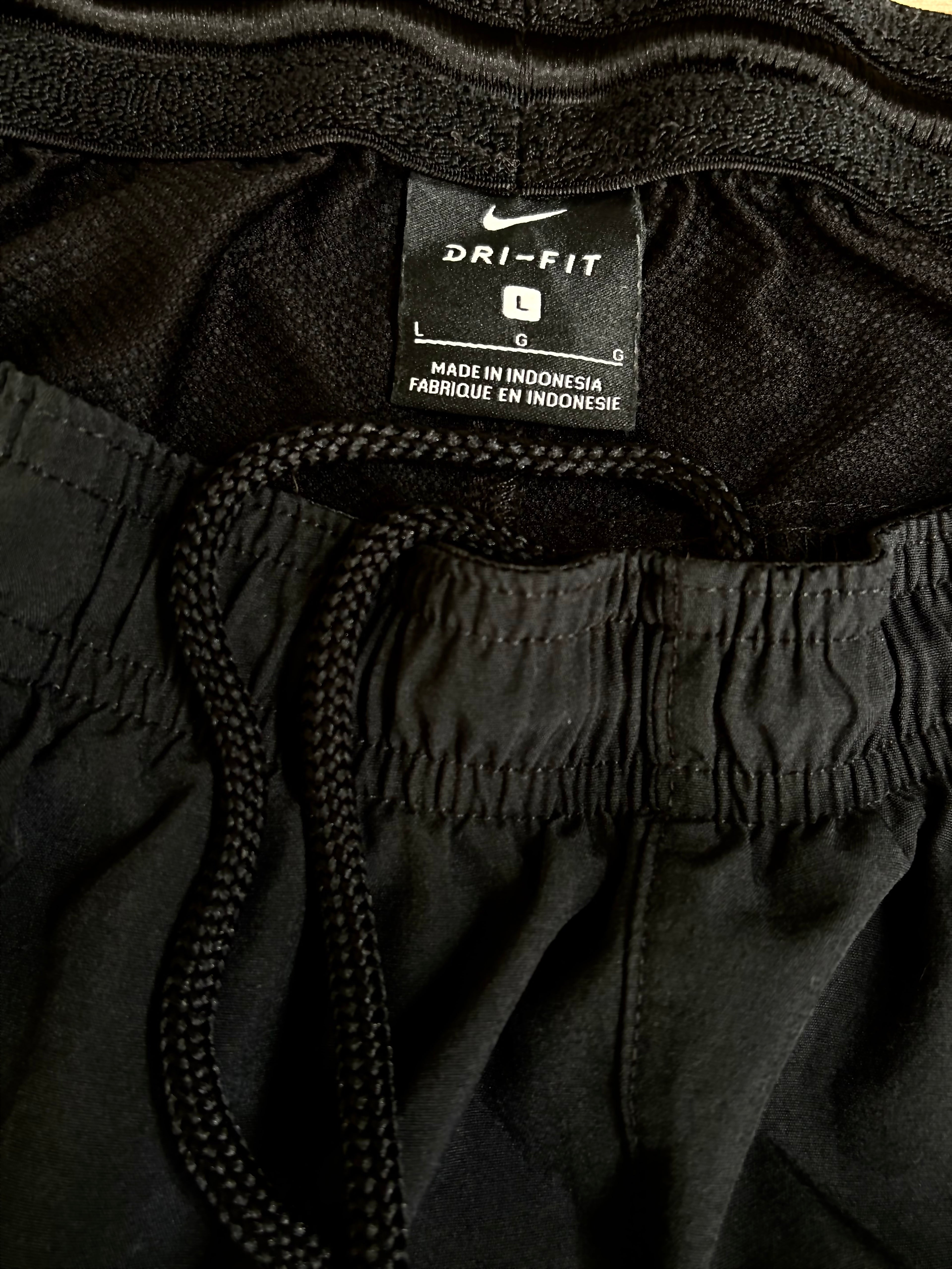 Nike Dri-FIT Performance Running Shorts - Black with Zippered Pocket and Reflective Swoosh