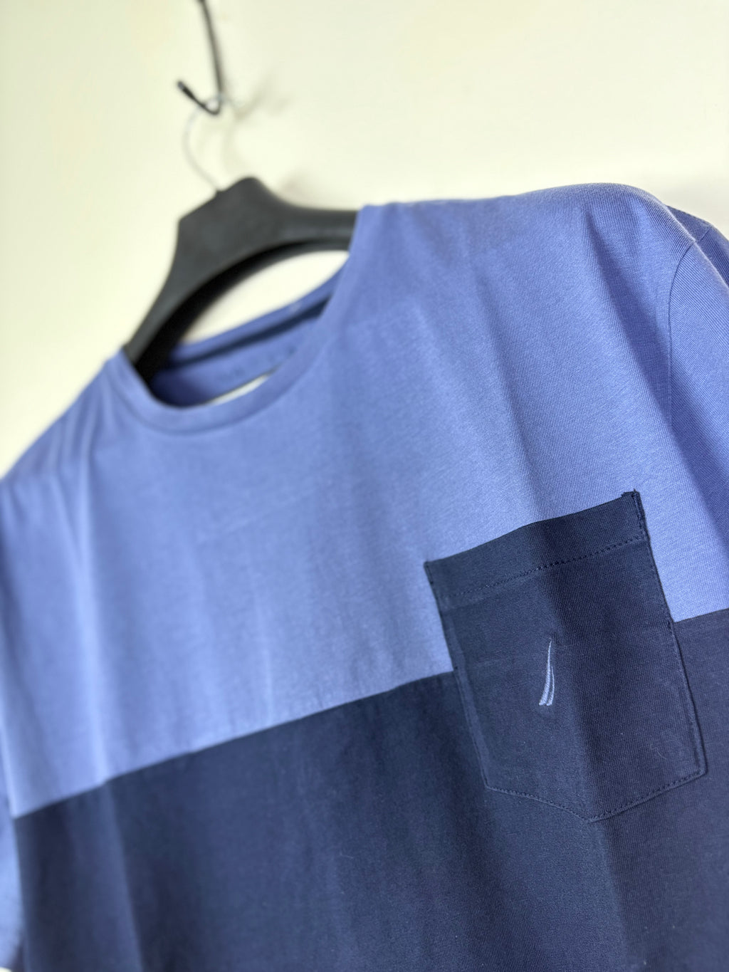 Nautica Men's Colorblock Cotton Pocket T-Shirt - Sky Blue & Navy