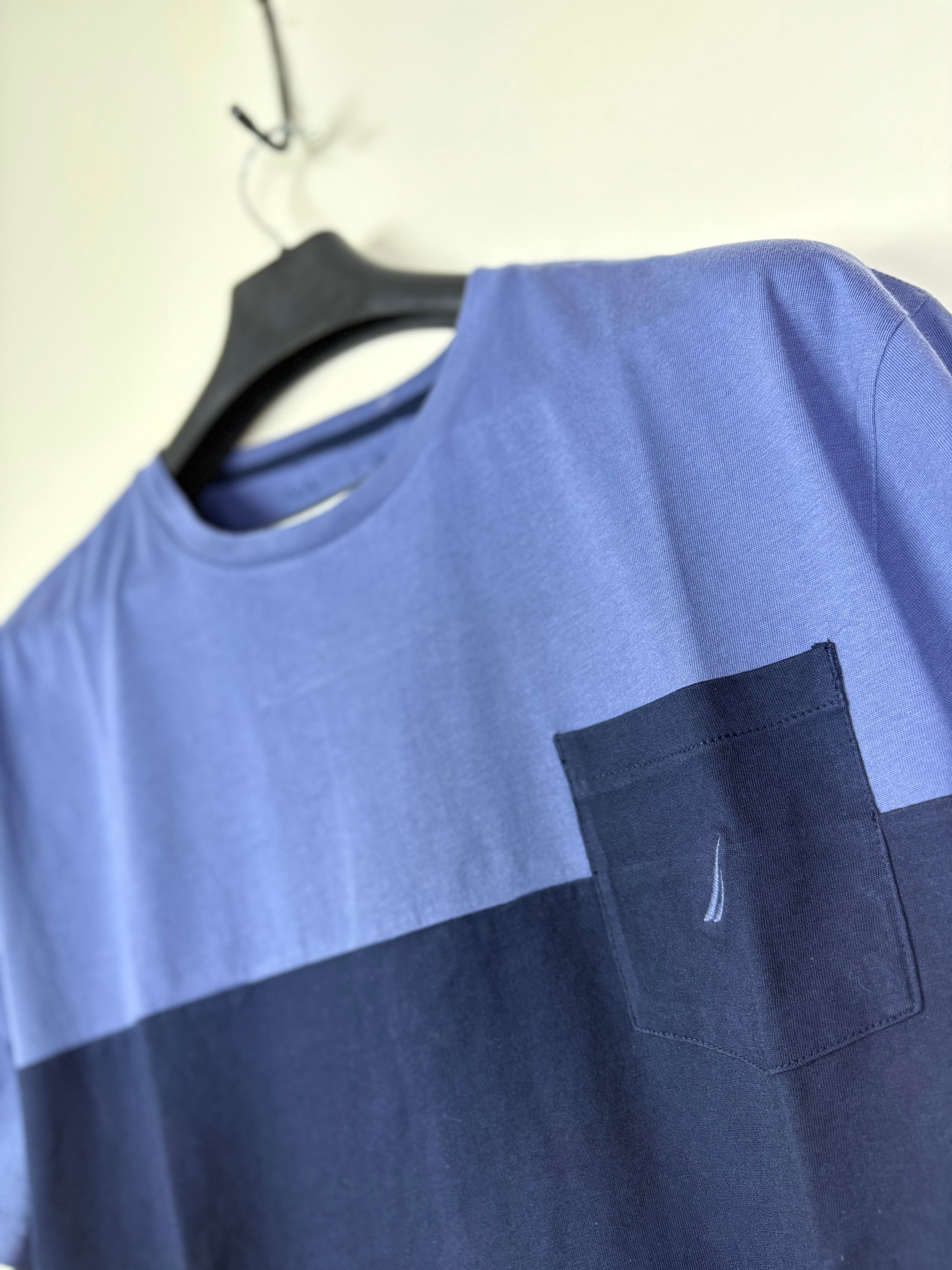 Nautica Men's Colorblock Cotton Pocket T-Shirt - Sky Blue & Navy
