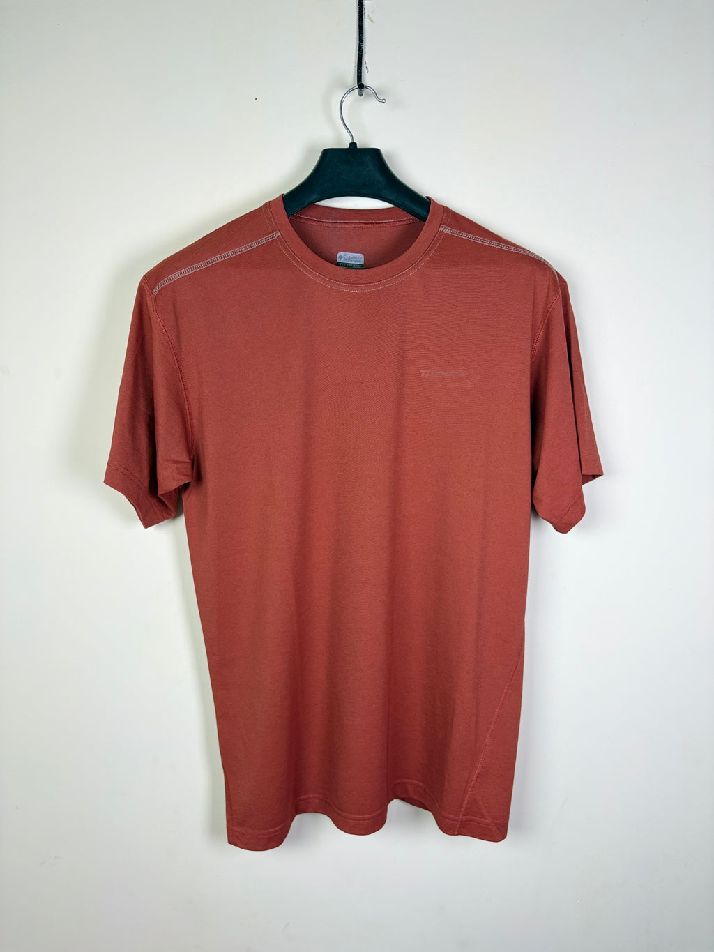 Columbia Titanium Men's Omni-Wick Performance Short Sleeve T-Shirt - Rust Orange