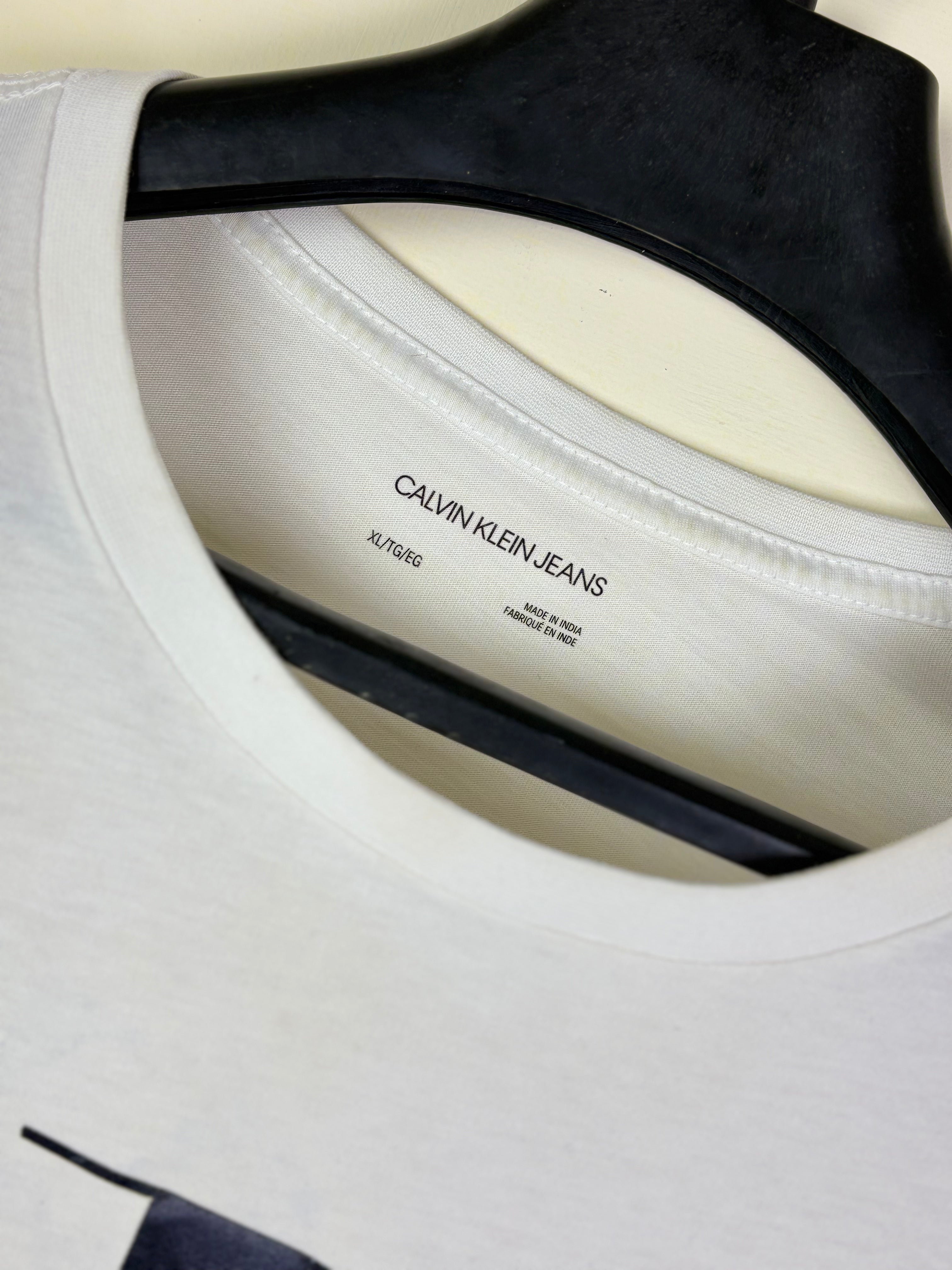 Calvin Klein Jeans Men's NYC Skyline Monogram Logo T-Shirt - White