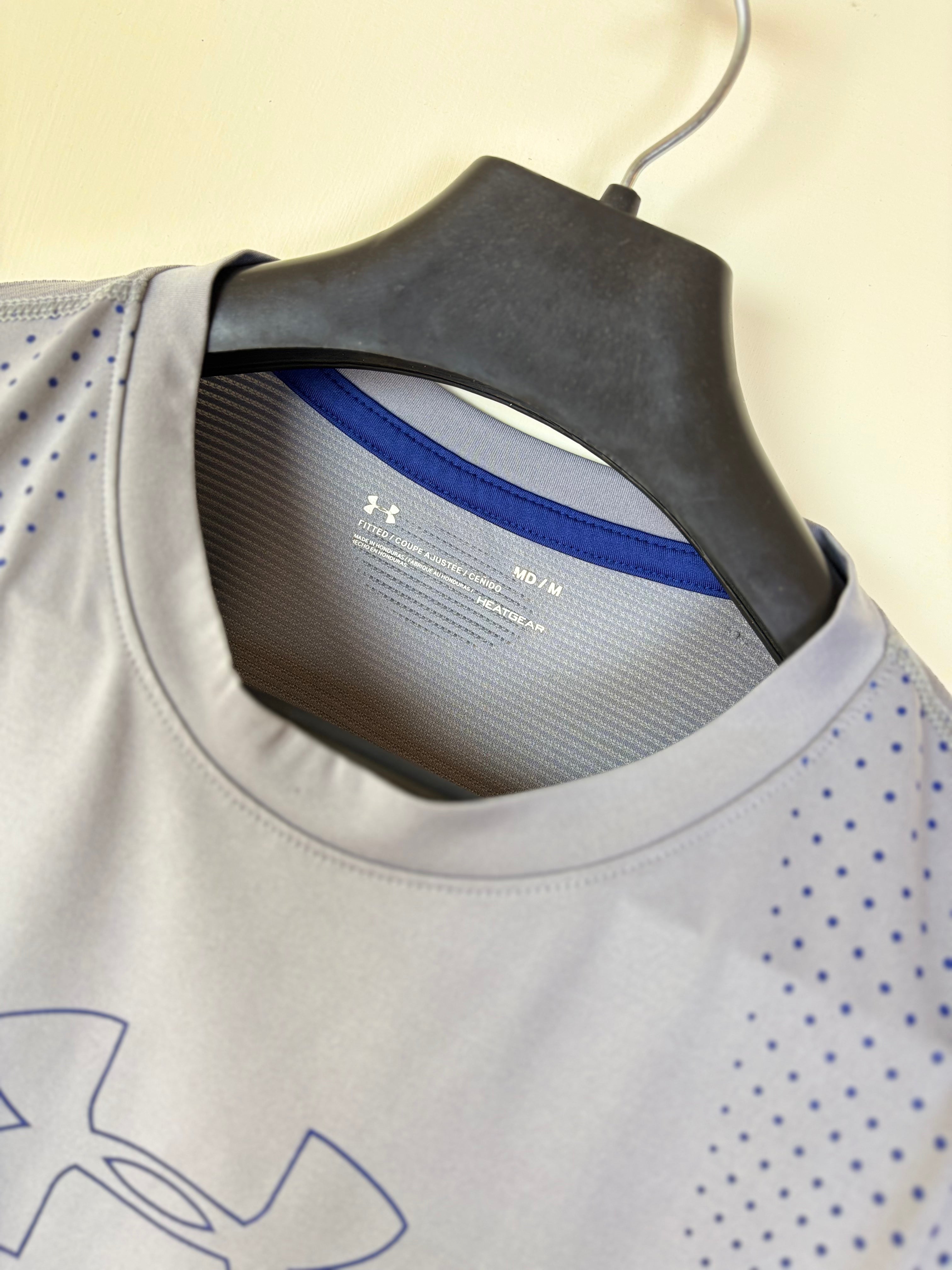 Under Armour Men's HeatGear Fitted Graphic Training Tee - Pitch Grey