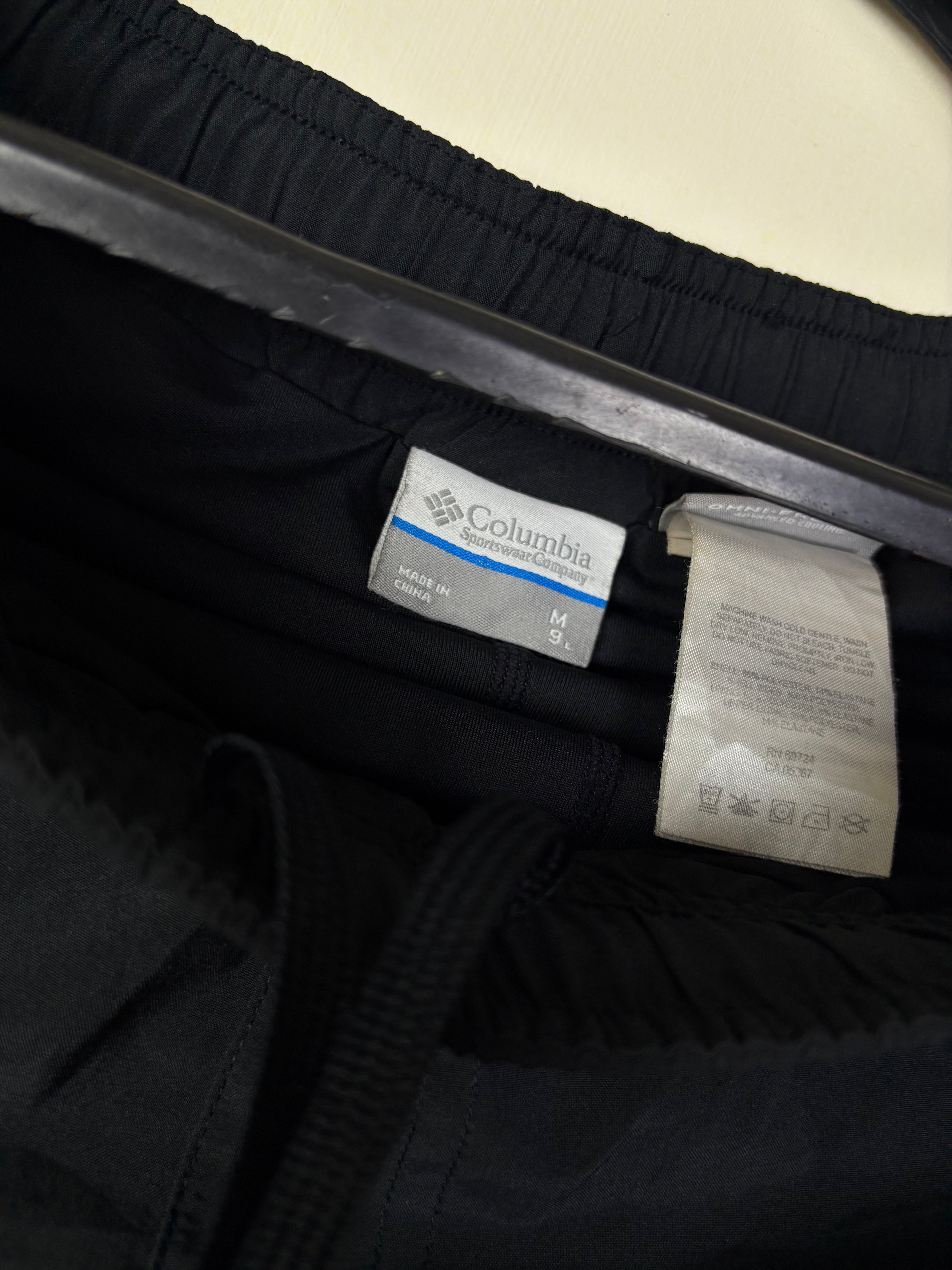 Columbia Sportswear Black Lightweight Performance Training Shorts - Men's Size Medium