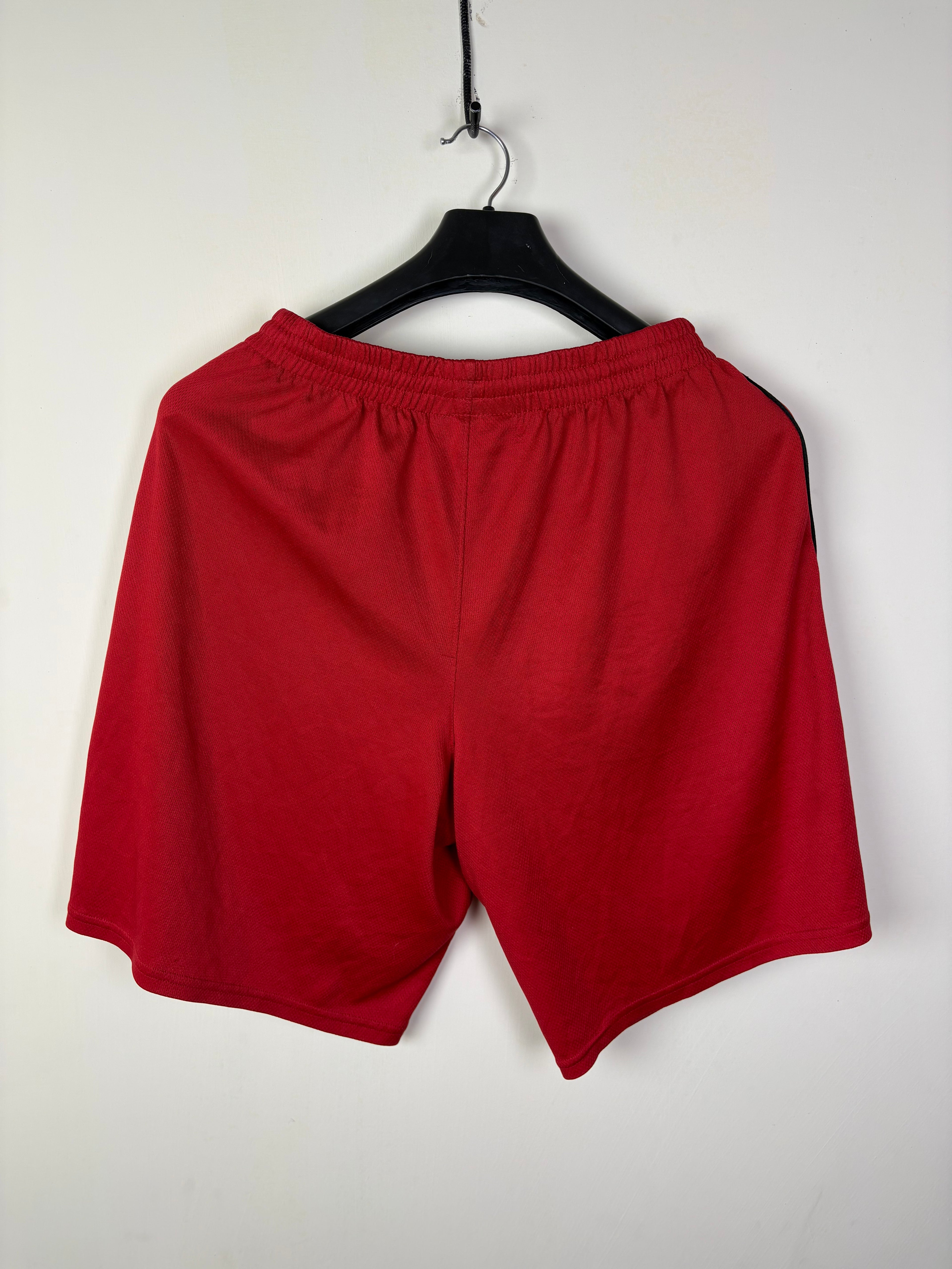 Under Armour HeatGear Red Training Shorts - Size Large