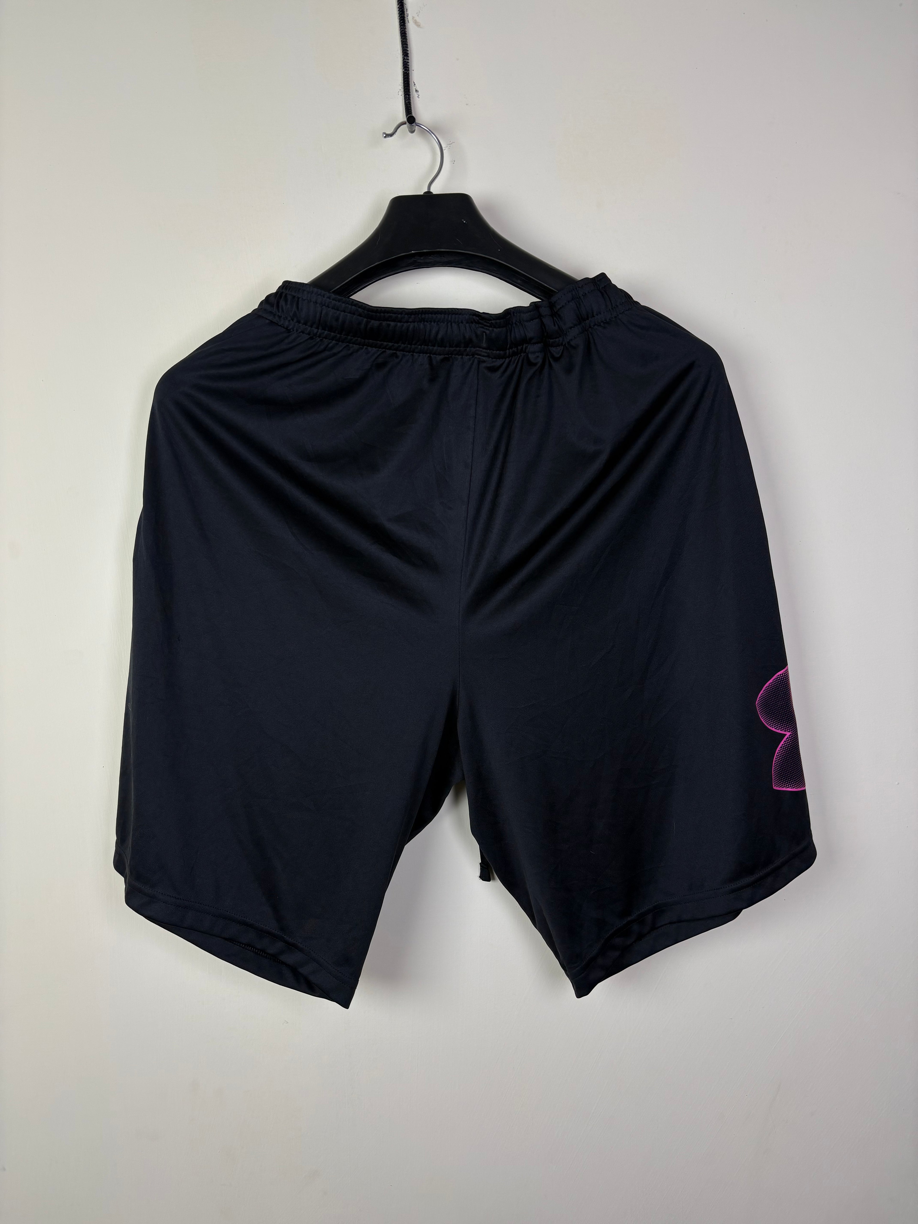 Under Armour HeatGear Loose Fit Training Shorts Black/Pink - Size Large