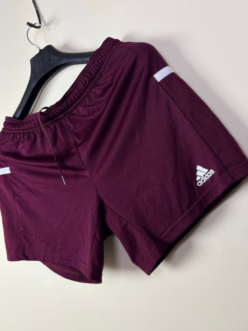 Adidas AEROREADY Maroon Athletic Training Shorts - Size Medium