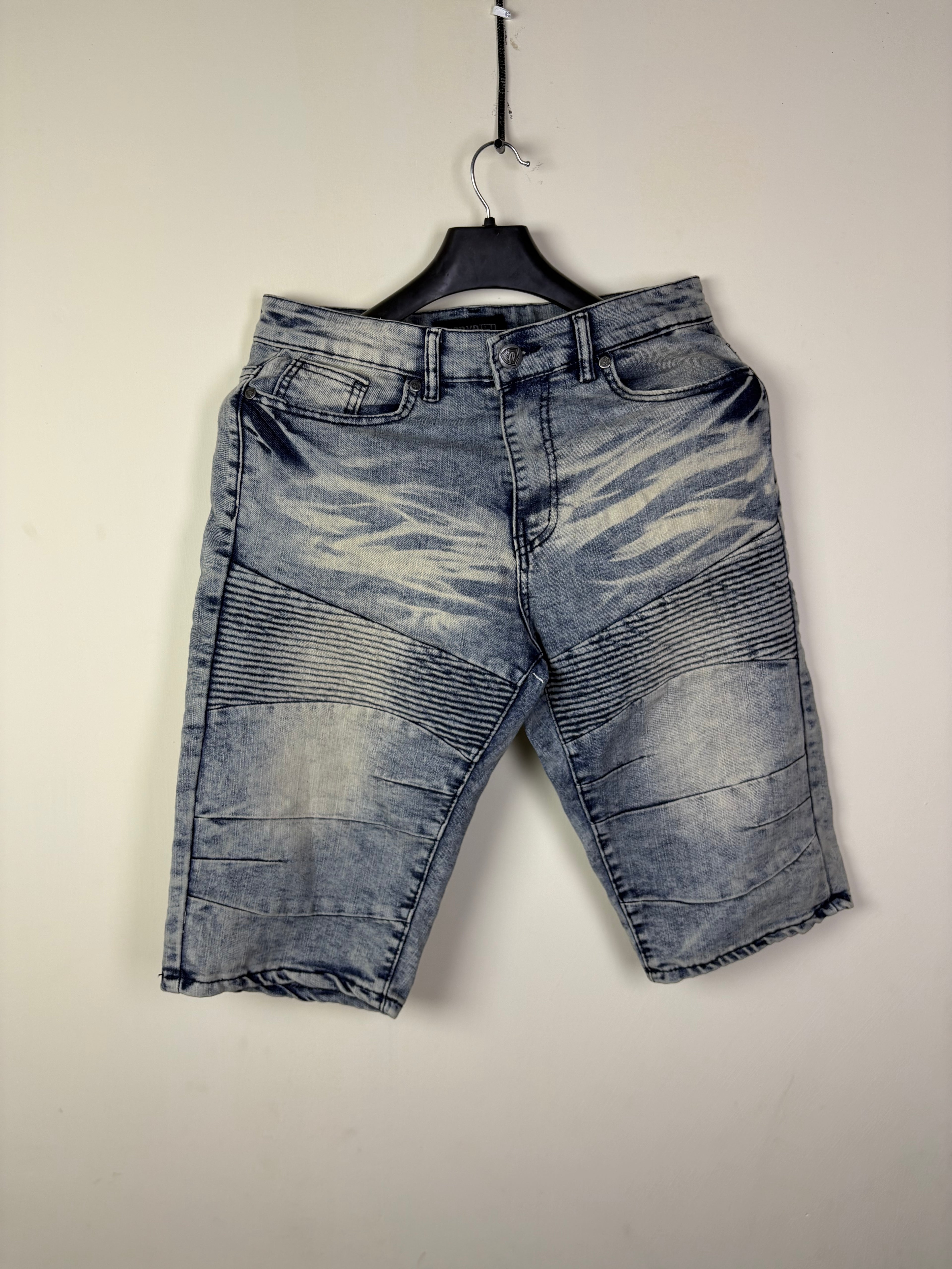 ENCRYPTED Men's Textured Moto Denim Shorts - Medium Wash