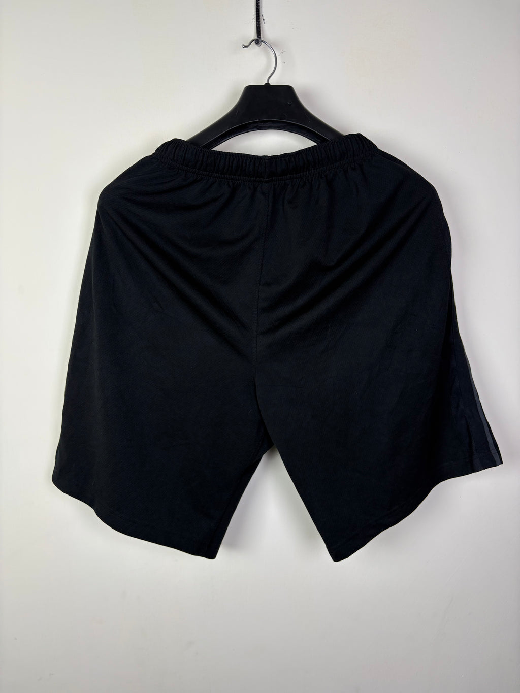 Nike Men's Dry-FIT Side-Stripe Training Shorts - Black/Anthracite