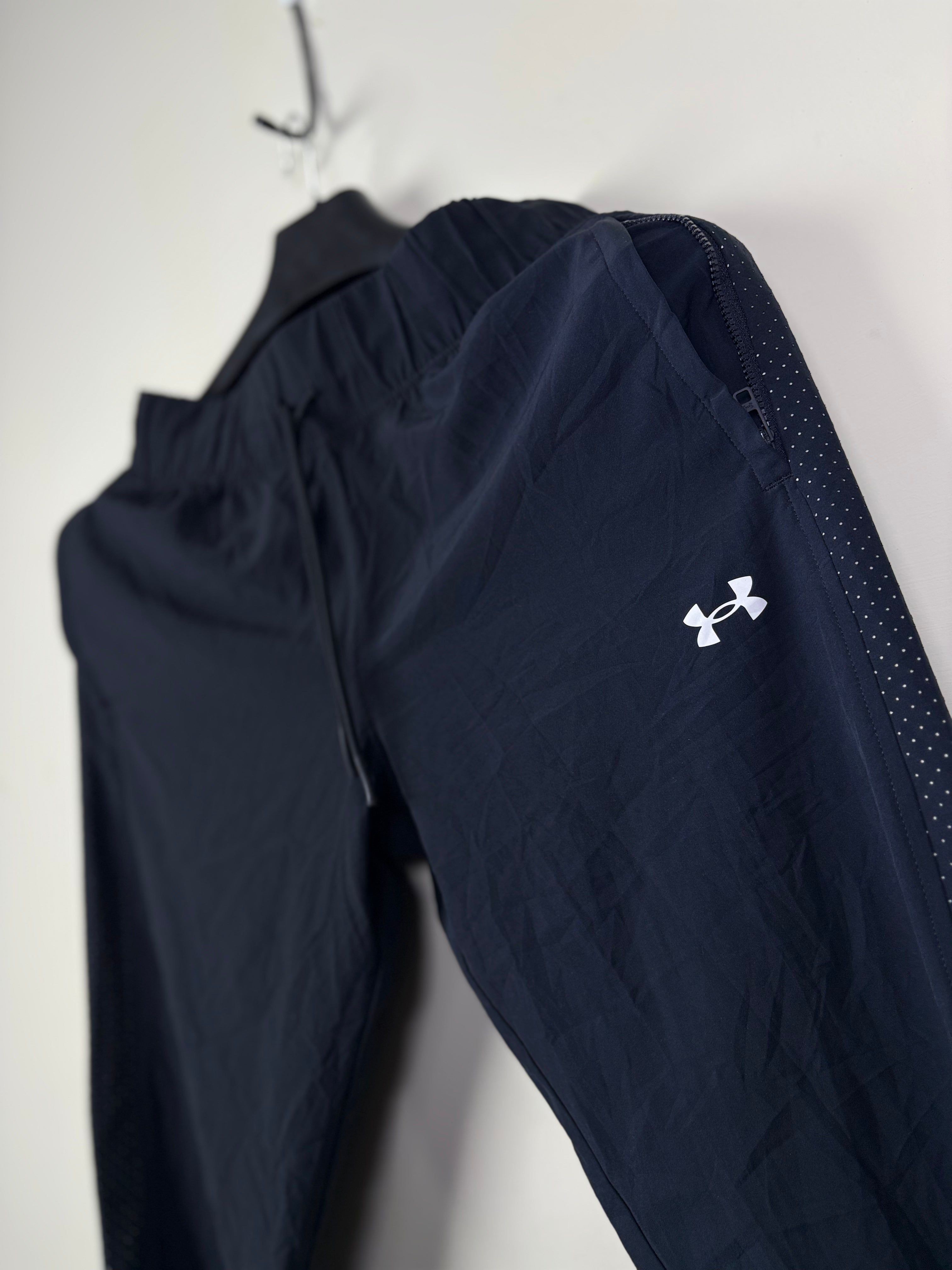 Under Armour Men's Sportstyle Elite Cargo Training Pants - Black