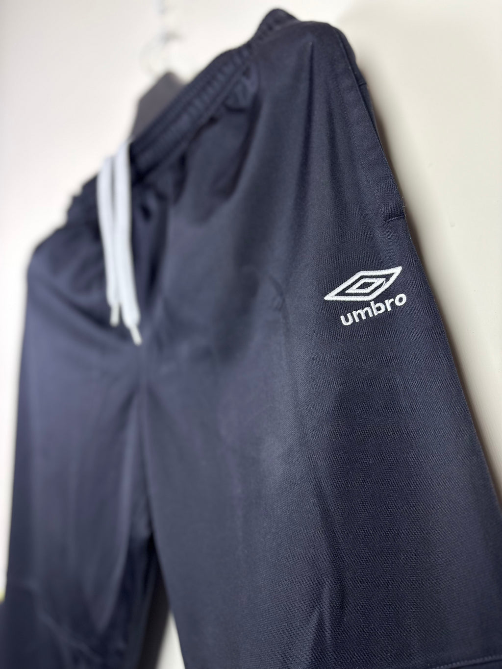 Umbro Premier Tapered Training Track Pants Black Size Medium